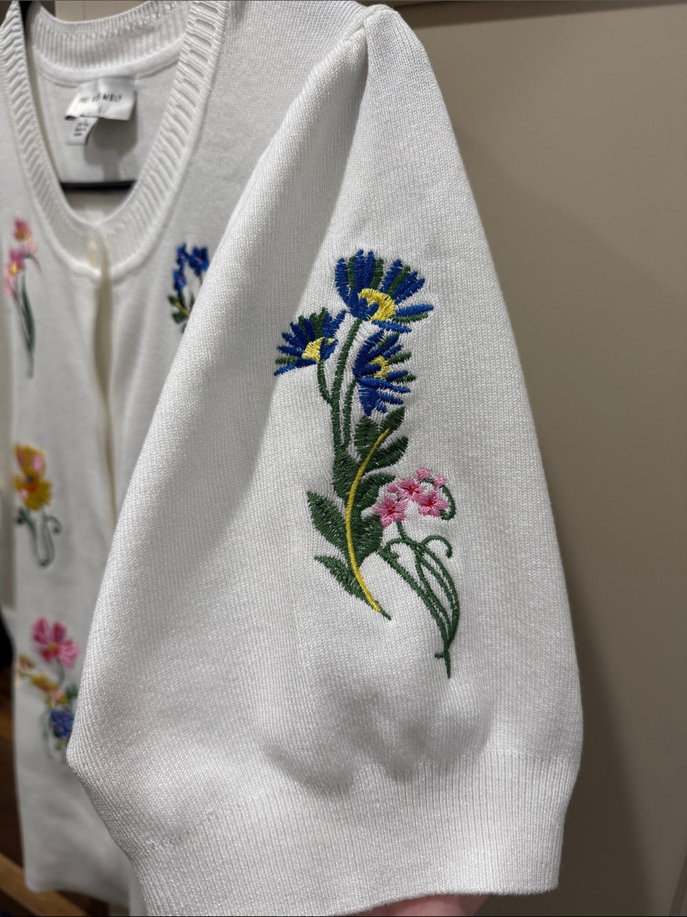FREE ASSEMBLY White Button Up Cardigan - Picture 4 of 6